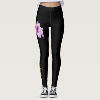 August Birth Blume, Lila Gladiolus auf Schwarz Leggings