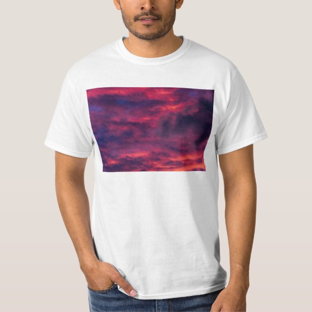 August rot T-Shirt (Vorderseite)
