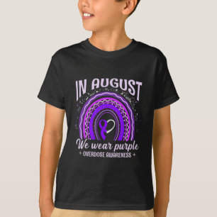 August Wir tragen Lila Rainbow-Überdosierung T-Shirt