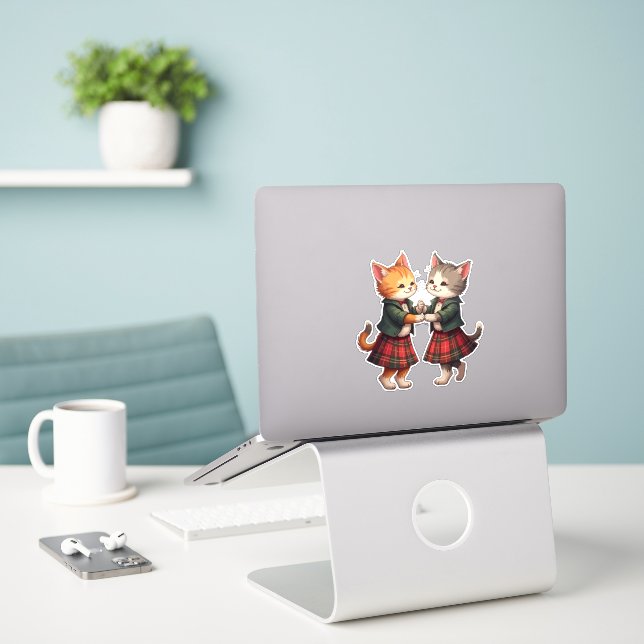 Auld Lang Feline Orange Katzen tanzen Ceilidh Aufkleber (Laptop auf Schreibtisch)