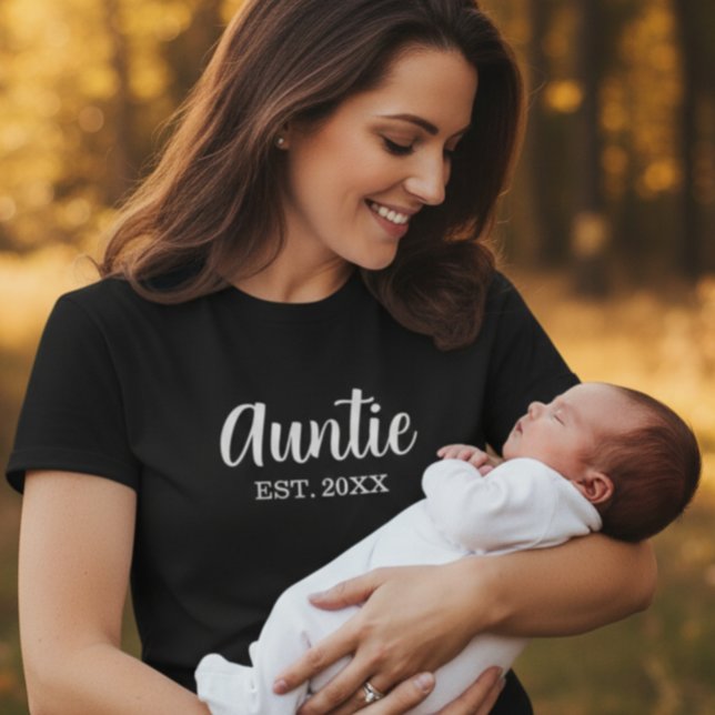 Auntie Established Modern Script Black T-Shirt (Von Creator hochgeladen)