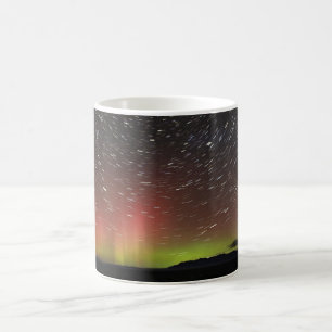 Aurora borealis auf Sternen am nördlichen Horizont Kaffeetasse