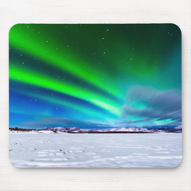 Aurora borealis über gefrorenem See Laberge, Yukon Mousepad (Vorne)
