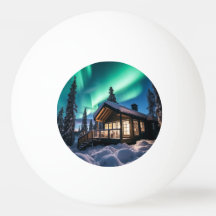 Aurora borealis über Winterkabine