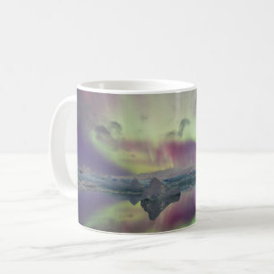 Aurora-Lichter reflektieren Lagune Island Kaffeetasse