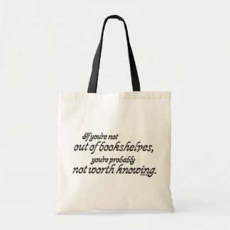 Aus Bücherregalen heraus Tragetasche