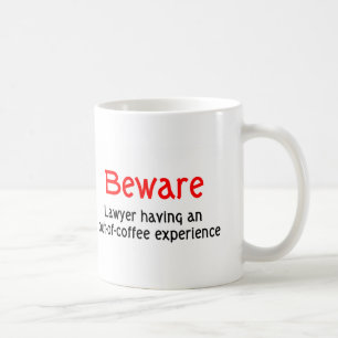 Aus Kaffee-Erfahrungs-Rechtsanwalt-Tasse heraus Kaffeetasse