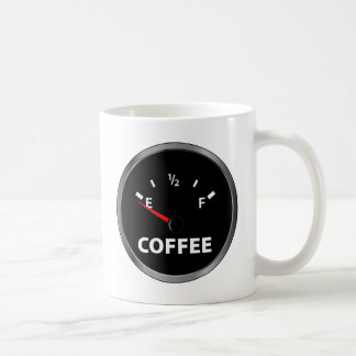 Aus Kaffee-Kraftstoffanzeige heraus Kaffeetasse