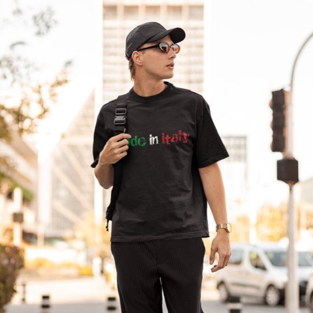 aus kursivem Shirt (Made in Italy Dark Tee)