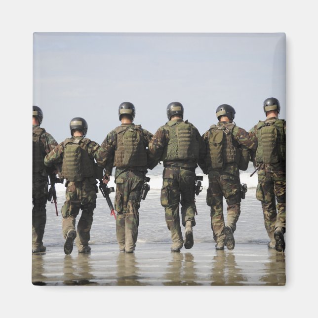 Ausbildung von Crewman Magnet (Vorne)