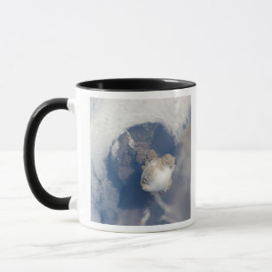 Ausbruch des Vulkans Sarychev 2 Tasse