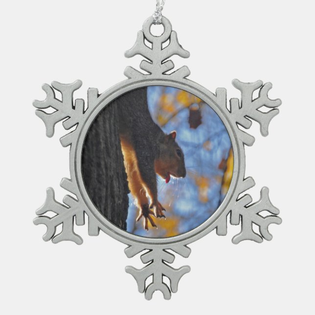Ausdehnen des Eichhörnchens Schneeflocken Zinn-Ornament (Vorderseite)