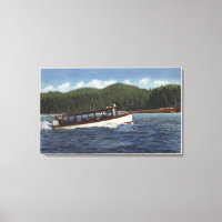 Ausflugsboot am See