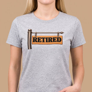 Ausgedientes Holzschild zum Aufhängen T-Shirt