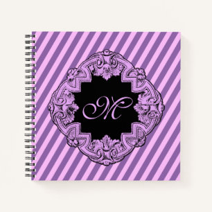 Ausgeklügelter rosa Streifen Mit Monogramm Notizbuch
