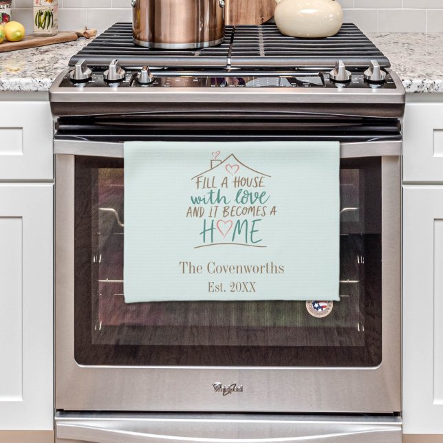 Ausgestattet mit Liebe, benutzerdefinierbar Geschirrtuch (Filled with Love Housewarming kitchen towel)