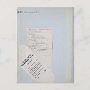 Ausleihkarte für Leser und Bücherliebhaber Postkarte