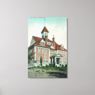 Außenansicht der High SchoolYreka, CA Leinwanddruck