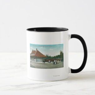 Außenansicht des Bahnhofs Tasse
