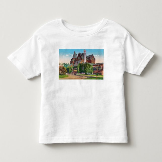 Außenansicht des Claremont Countryklubs Kleinkind T-shirt (Vorderseite)