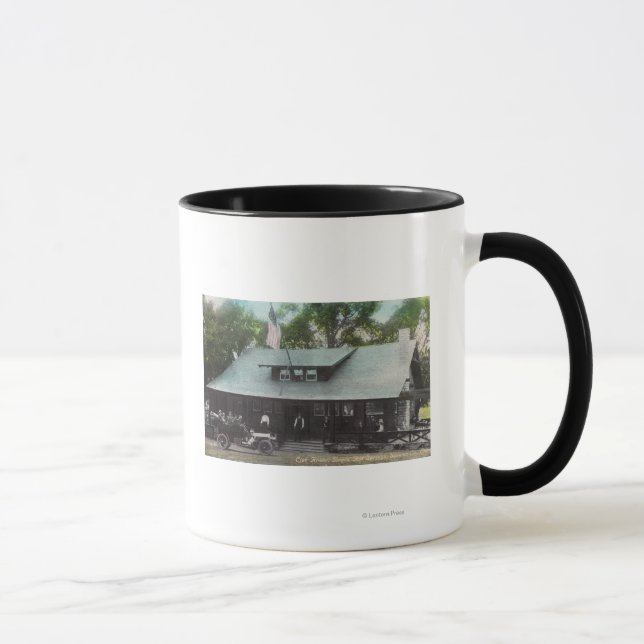 Außenansicht des Clubhauses Tasse (Rechts)