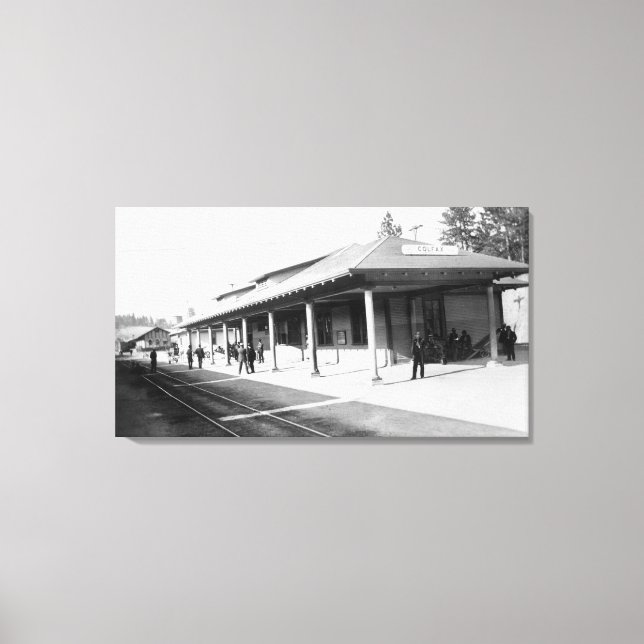 Außenansicht des Colfax-Bahnhofs Leinwanddruck (Vorderseite)