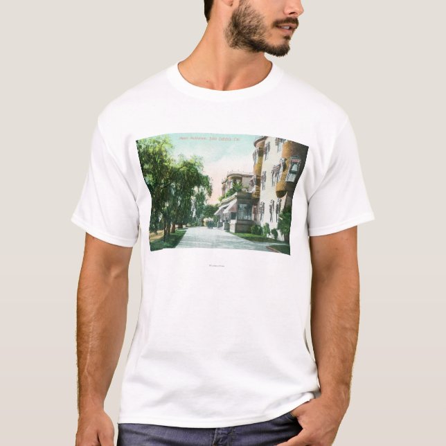 Außenansicht des Hotels Robinson T-Shirt (Vorderseite)