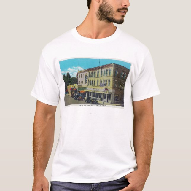 Außenansicht des Palastes HotelUkiah, CA T-Shirt (Vorderseite)