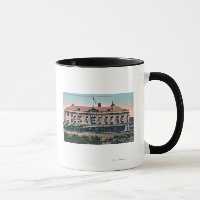 Außenansicht des Terminals und des Depots Tasse (Rechts)