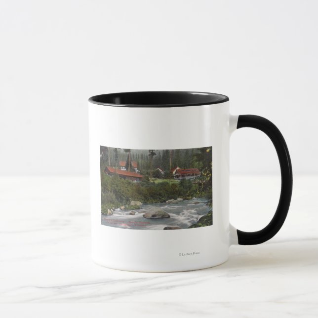 Außenansicht von Shasta RetreatMt. Shasta, CA Tasse (Rechts)