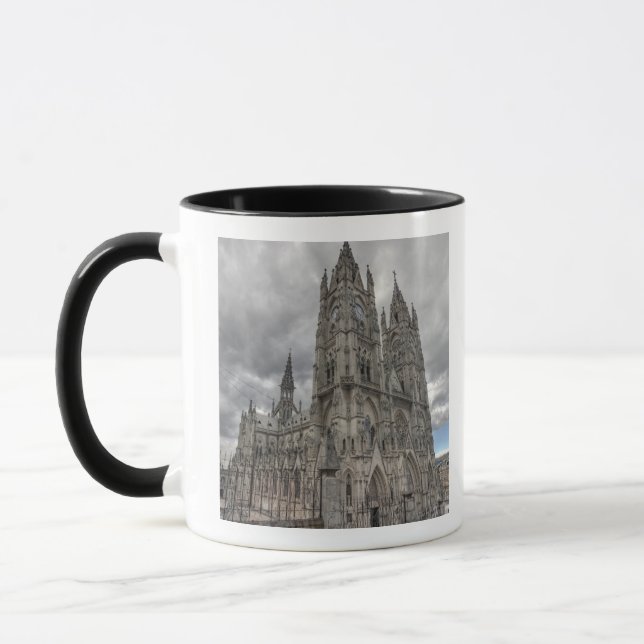 Außerhalb der Basilika in Quito, Ecuador Tasse (Links)