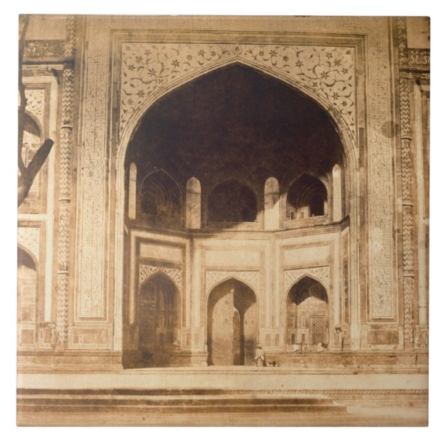 Außerhalb des Taj Mahals vermutlich illustriert in Fliese (Vorderseite)
