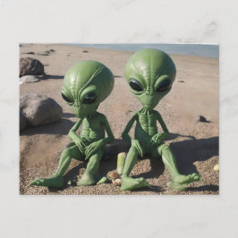 Außerirdischen am Strand Postkarte