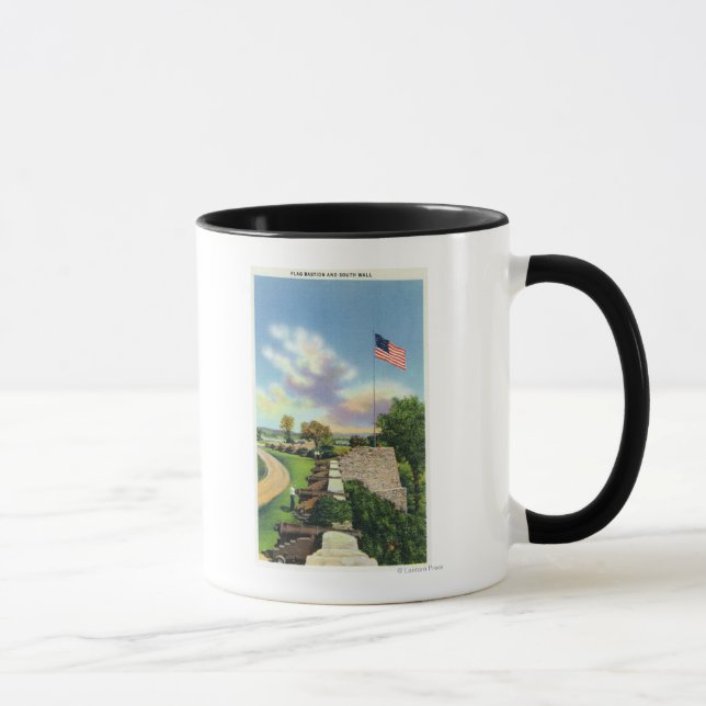 Aussicht auf das Flaggenbecken und die Südmauer Tasse (Rechts)