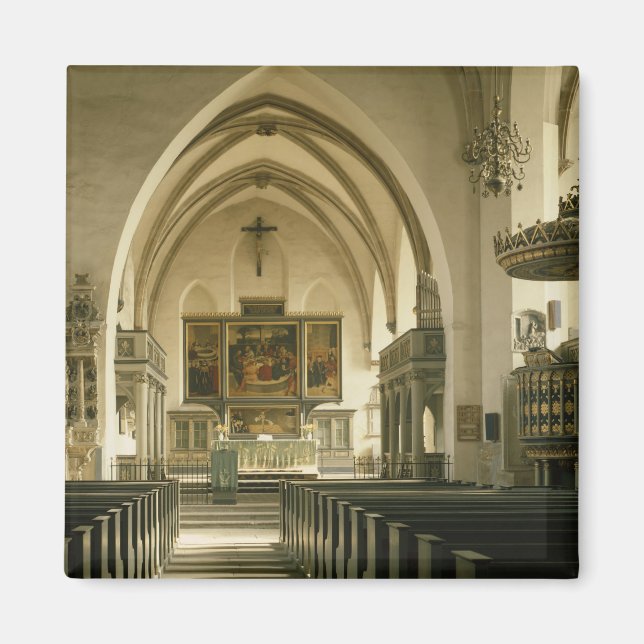 Aussicht auf das Innere der Kirche mit Magnet (Vorne)