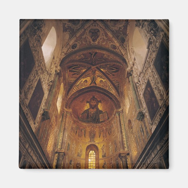 Aussicht auf die Apsis mit dem Christ Pantocrator Magnet (Vorne)