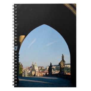 Aussicht auf die Karlsbrücke in Prag Notizblock