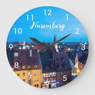 Aussicht auf die Nürnberger Altstadt in der Nacht Große Wanduhr