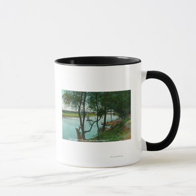Aussicht auf eine Landung des Bootes auf dem russi Tasse (Rechts)