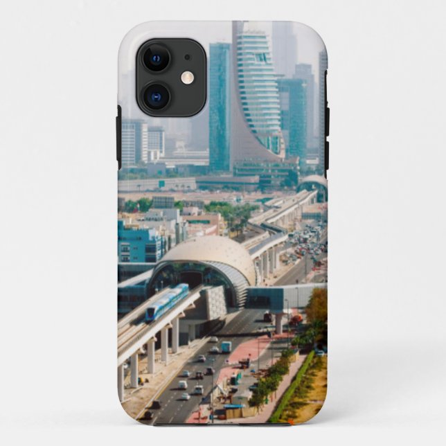 Aussicht auf Metrolinie und Wolkenkratzer Case-Mate iPhone Hülle (Rückseite)