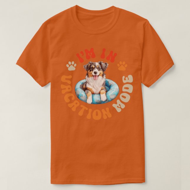 Aussie Hund im Urlaubsmodus T-Shirt (Design vorne)