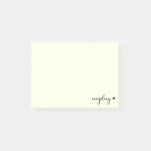 Ausstecken mit Skripttext und elektrischem Stecker Post-it Klebezettel