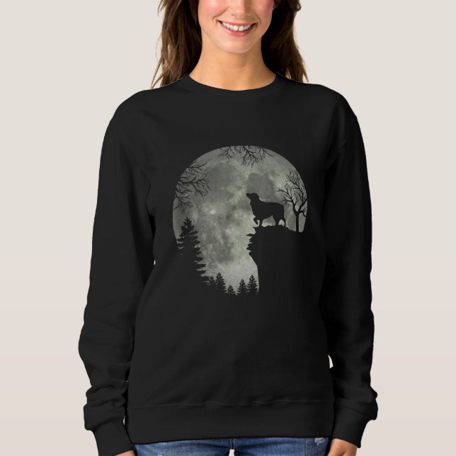 Australian Shepherd And Moon Halloween Sweatshirt (Vorderseite)