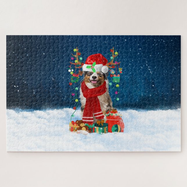 Australian Shepherd Hund mit Weihnachtsgeschenken (Horizontal)