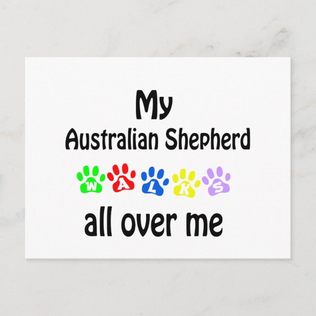 Australian Shepherd Walks Design Postkarte (Vorderseite)