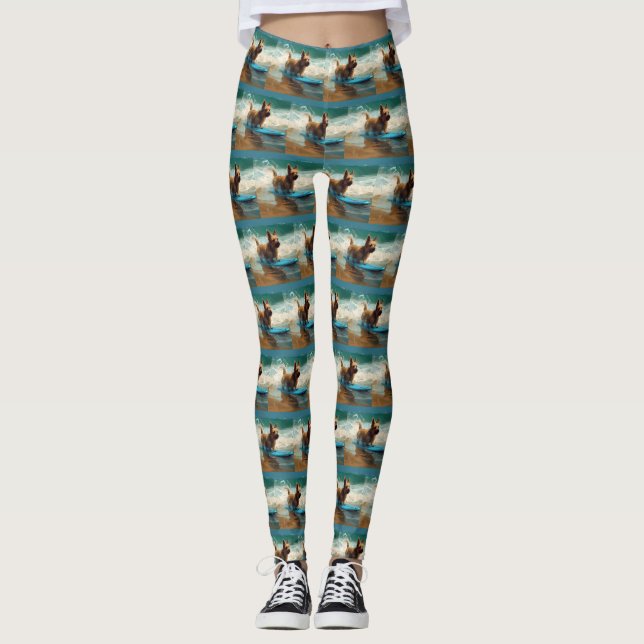 Australian Terrier Beach Surfing Painting Leggings (Vorderseite)