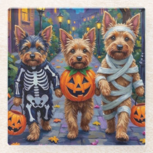 Australian Terrier beim Trick-or-Treat an Hallowee Glasuntersetzer