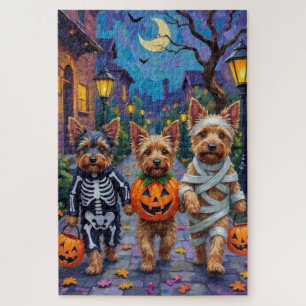 Australian Terrier Trick-or-Treating zu Halloween