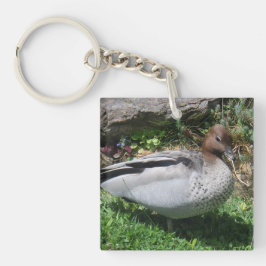 Australian Wood Duck in Tranquil Garden Schlüsselanhänger