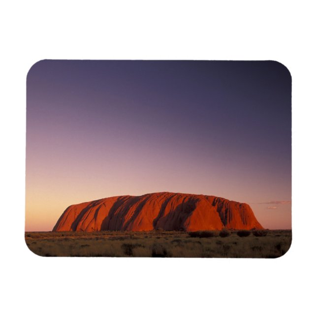 Australien, Uluru Kata Tjuta National Park, Uluru  Magnet (Horizontal)